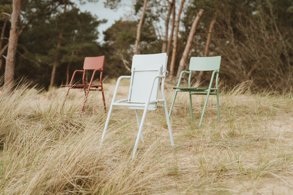 Flip-Up Chair