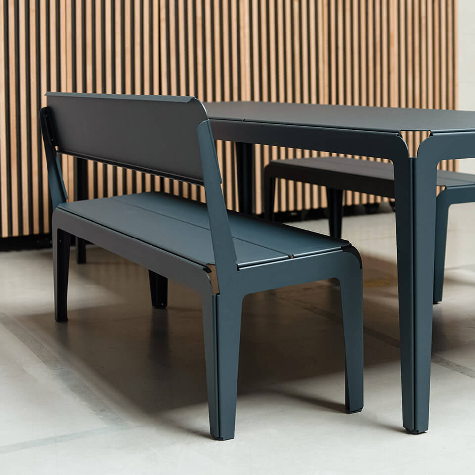 Weltevree-bended-bench-with-bakcgrest-grey-blue-back